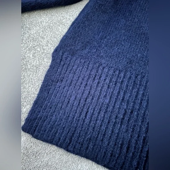 Gap Fair Isle Sweater - Picture 8 of 11